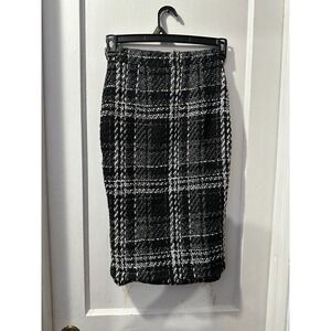 Vesper Black Plaid Skirt in 8
